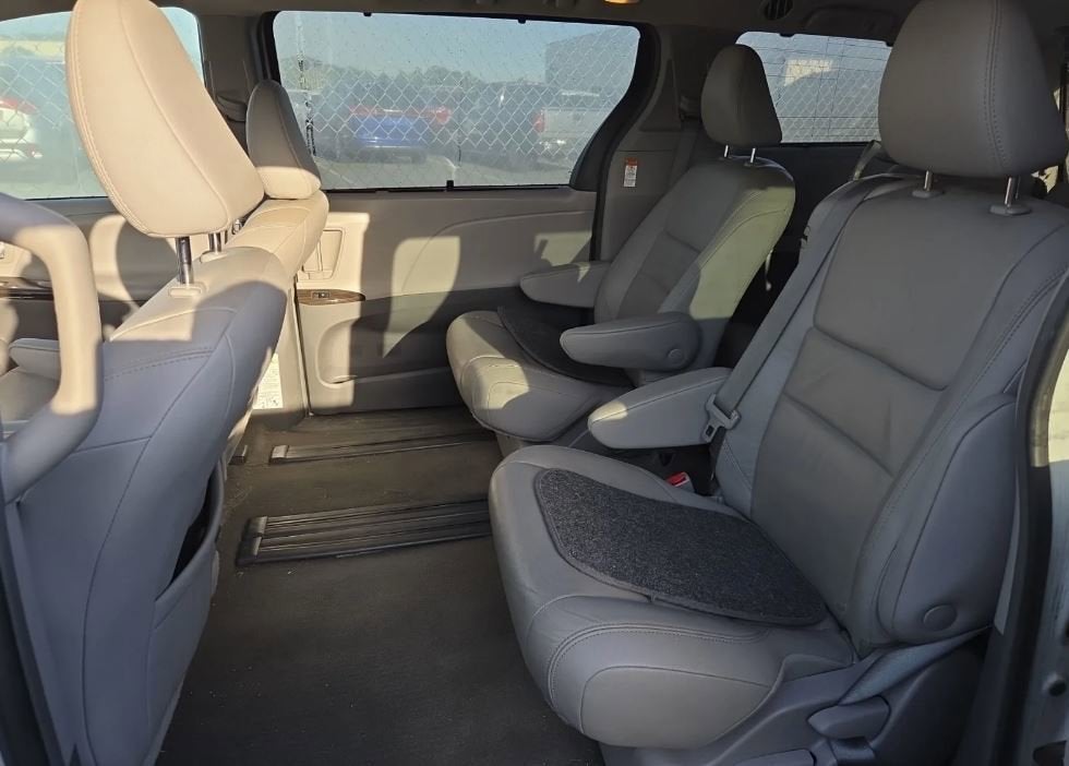 2018 Toyota Sienna XLE Premium