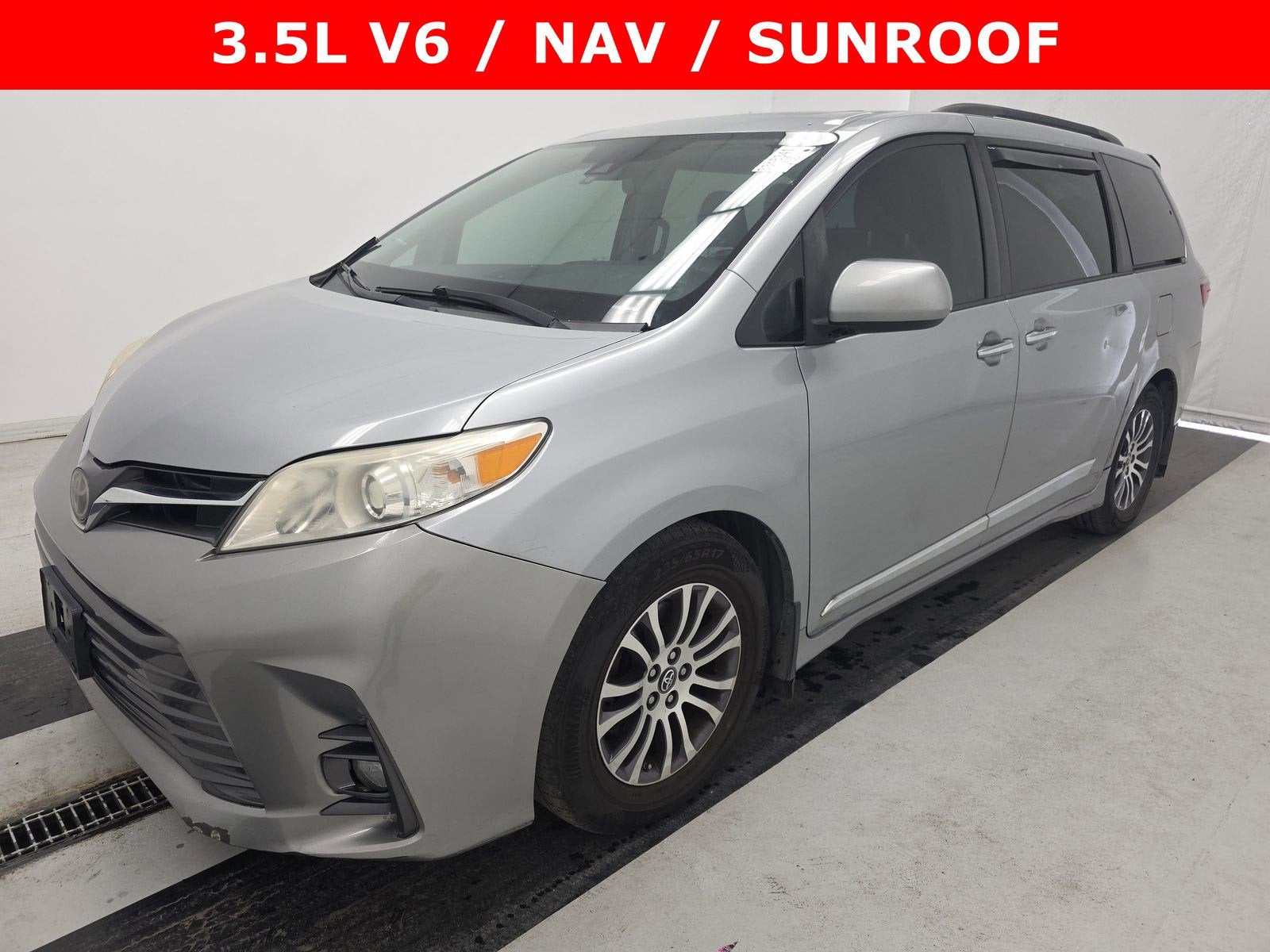 2018 Toyota Sienna XLE