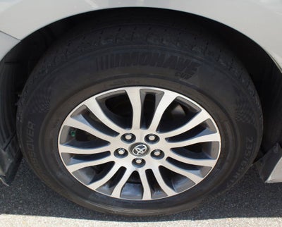 2018 Toyota Sienna XLE