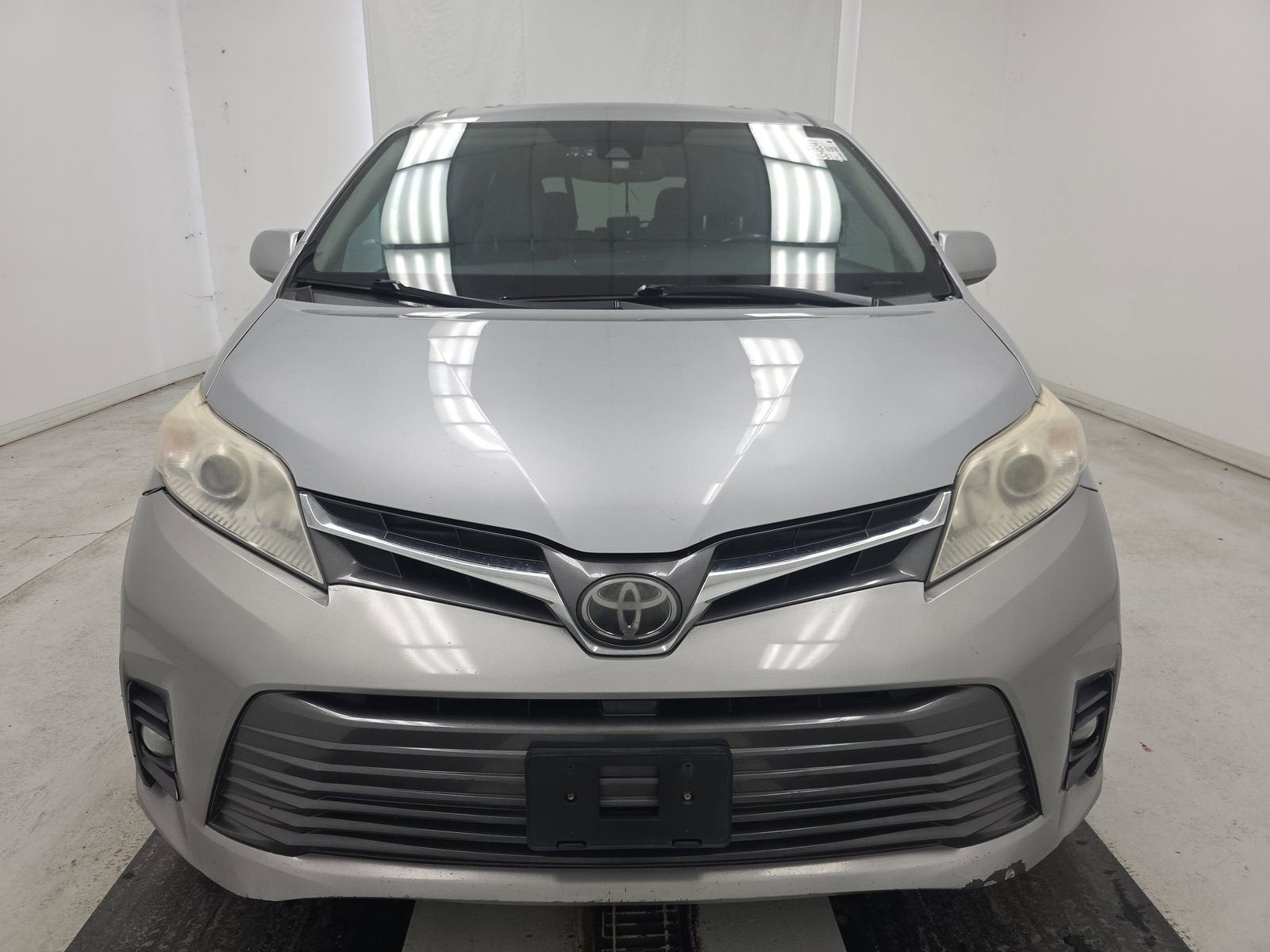2018 Toyota Sienna XLE