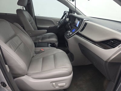 2018 Toyota Sienna XLE