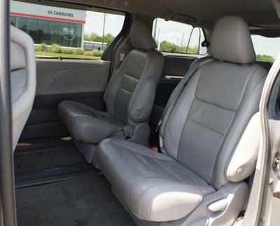 2018 Toyota Sienna XLE