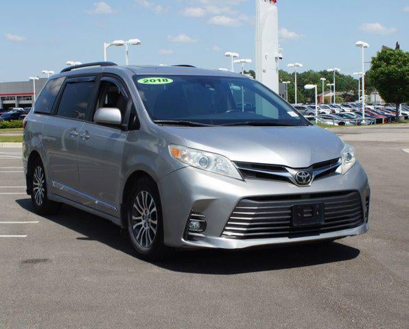 2018 Toyota Sienna XLE