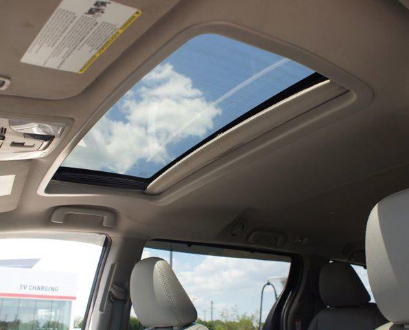 2018 Toyota Sienna XLE