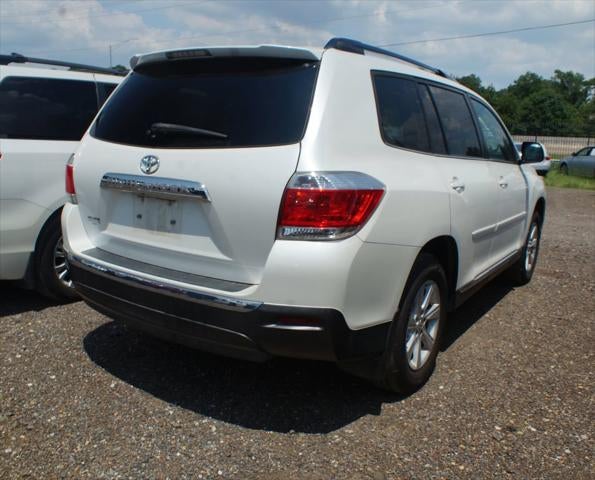 2013 Toyota Highlander SE
