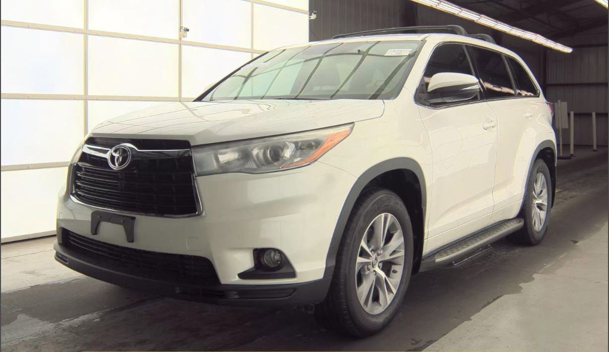 2016 Toyota Highlander LE Plus
