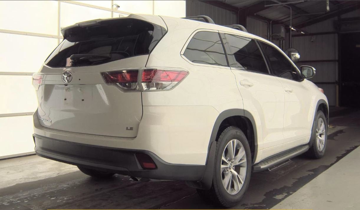 2016 Toyota Highlander LE Plus