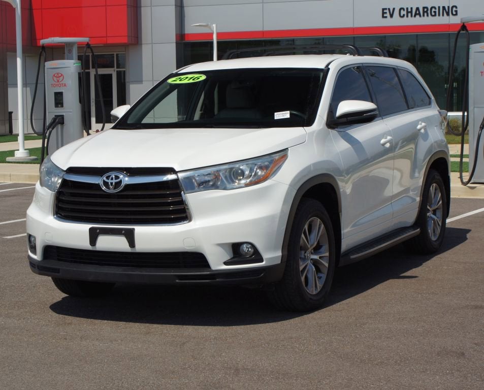 2016 Toyota Highlander LE Plus