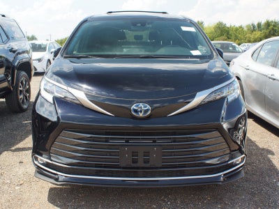 2025 Toyota Sienna Limited