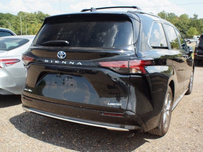 2025 Toyota Sienna Limited