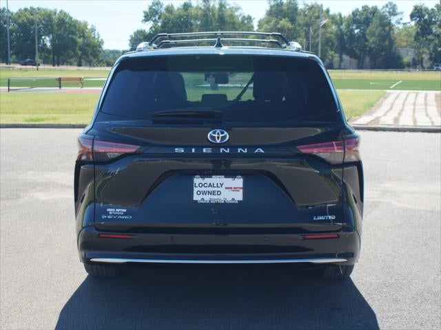 2025 Toyota Sienna Limited