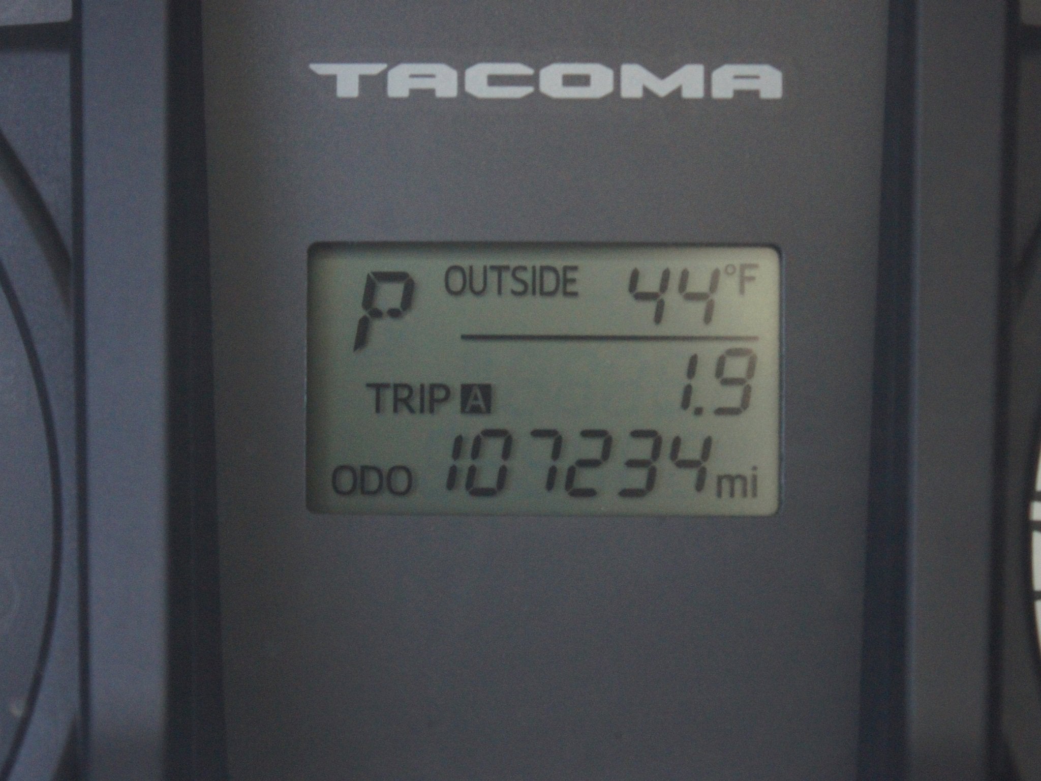 2016 Toyota Tacoma SR