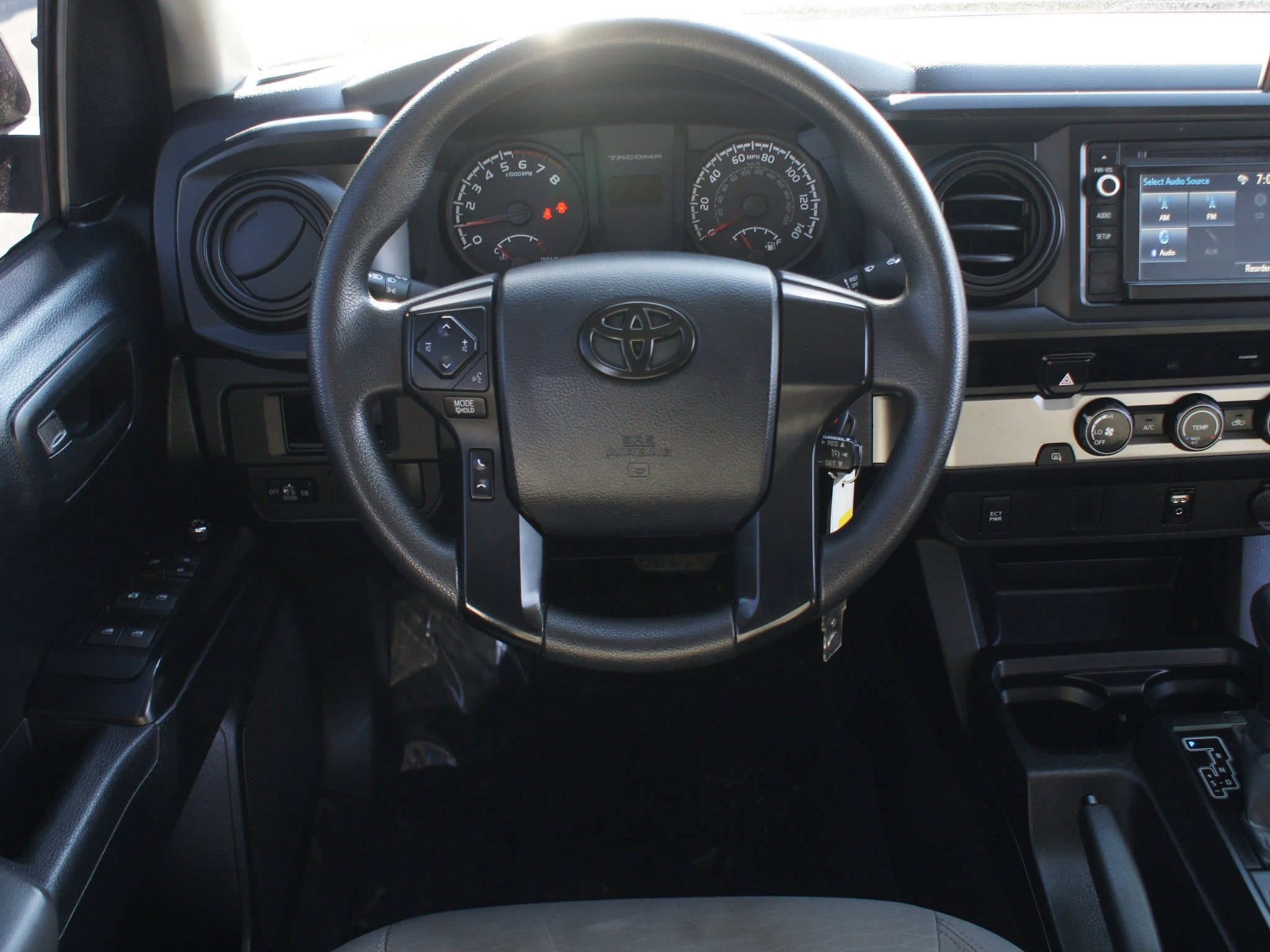 2016 Toyota Tacoma SR