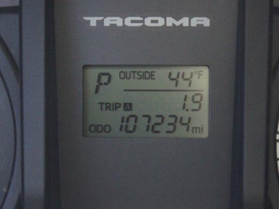 2016 Toyota Tacoma SR