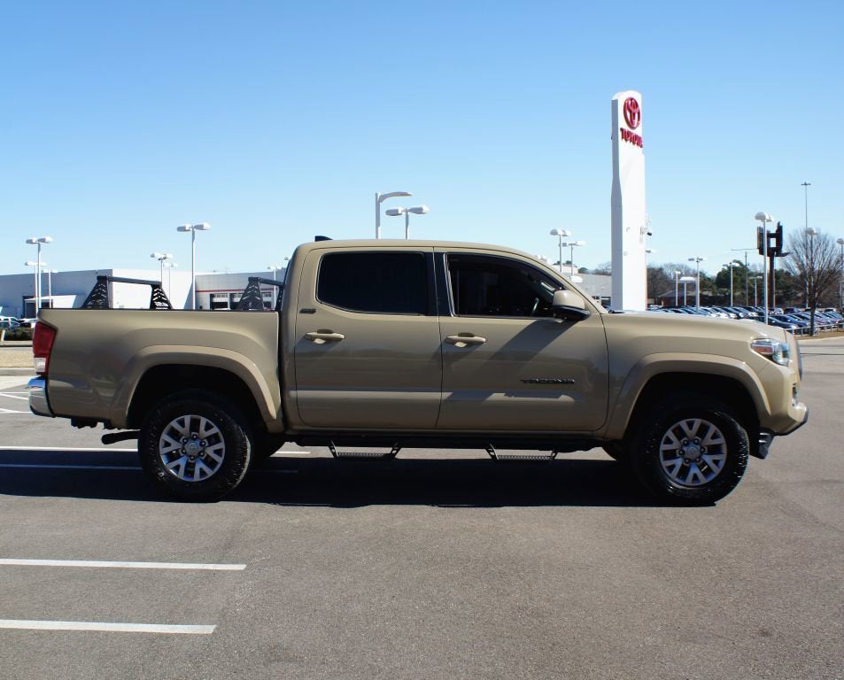 2017 Toyota Tacoma SR5