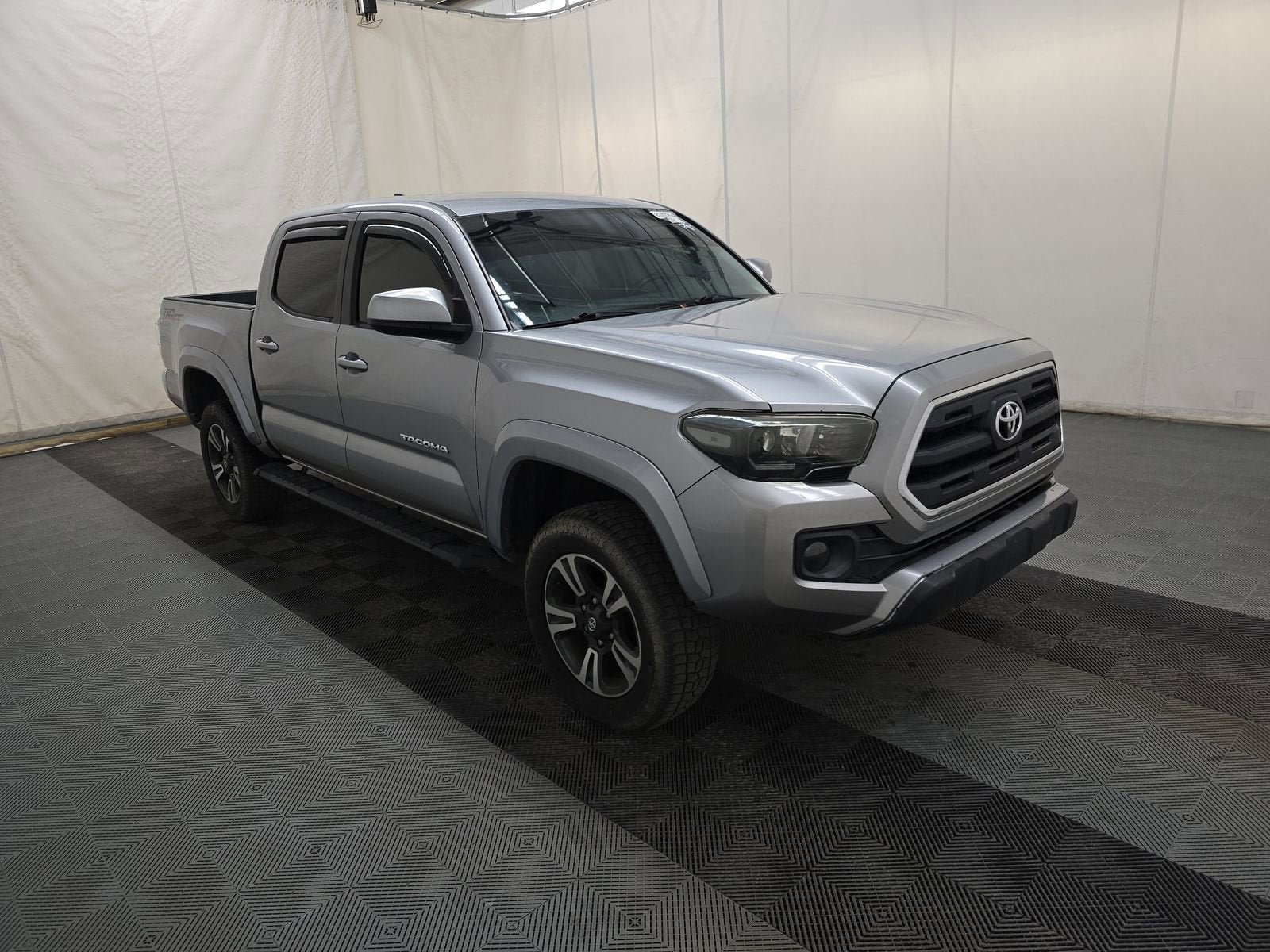 2017 Toyota Tacoma SR5