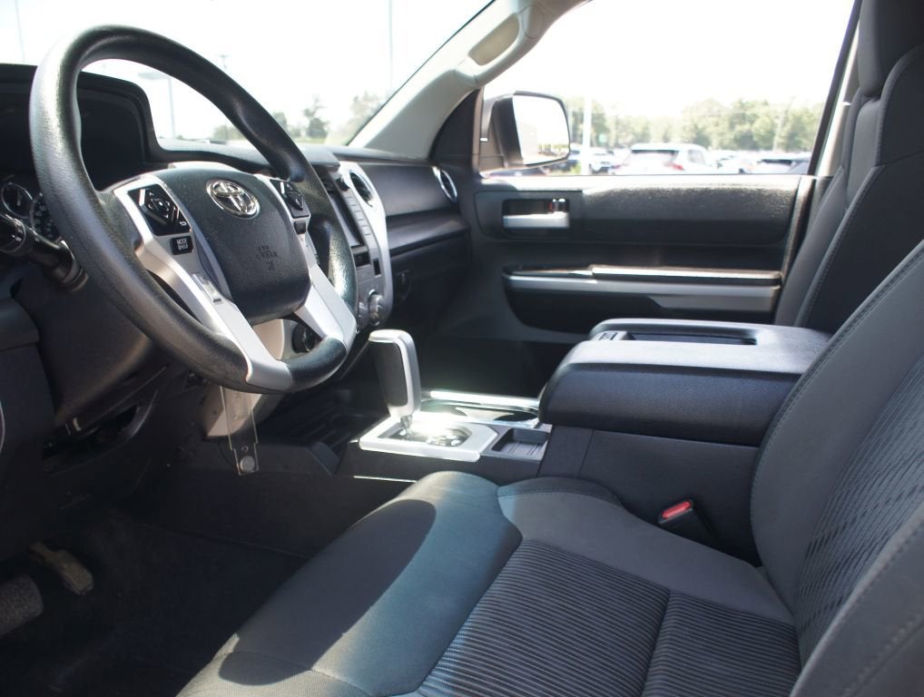 2017 Toyota Tundra 4WD SR5