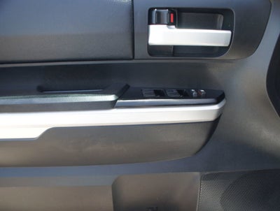 2017 Toyota Tundra 4WD SR5