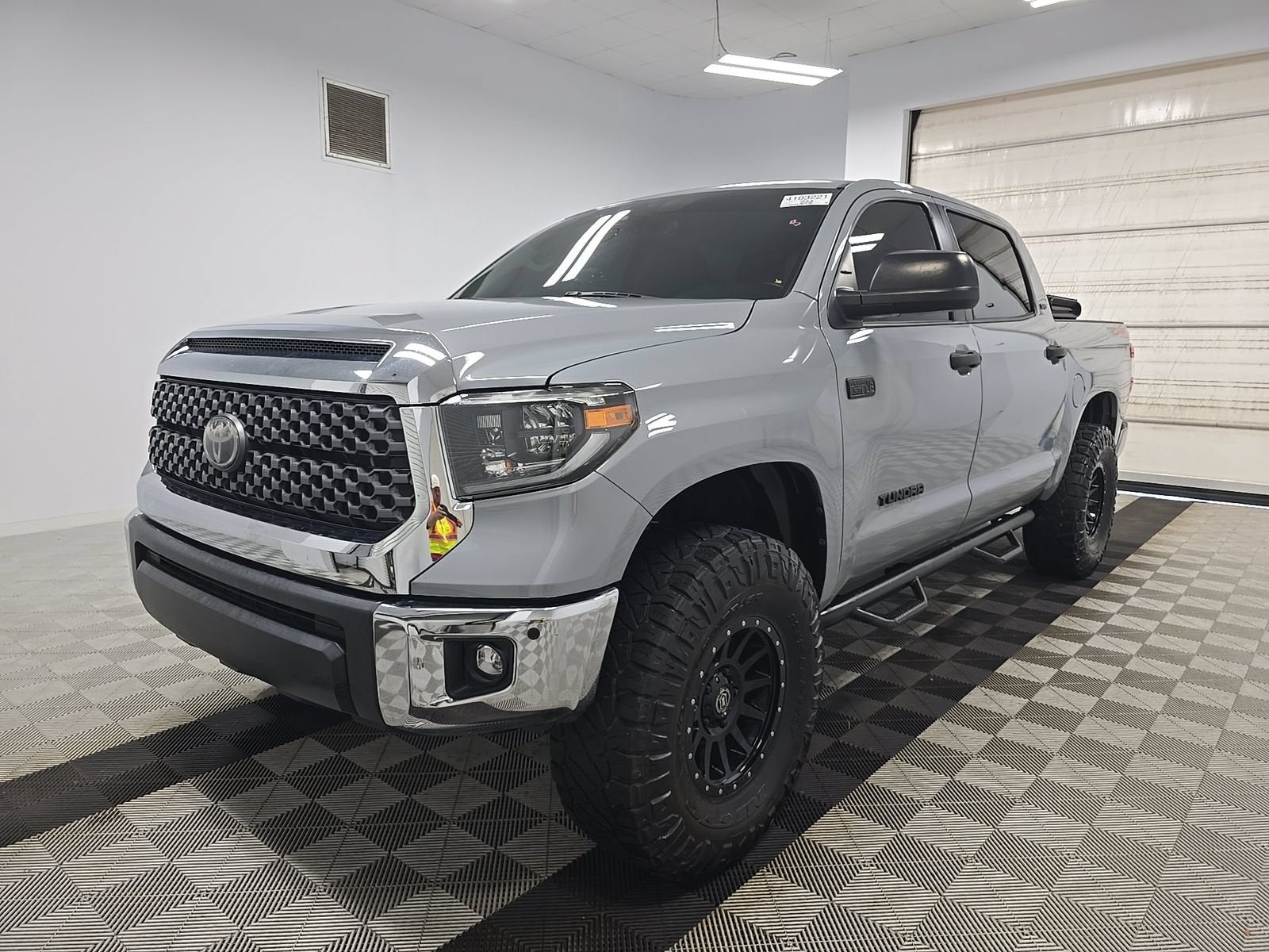 2020 Toyota Tundra 4WD SR5