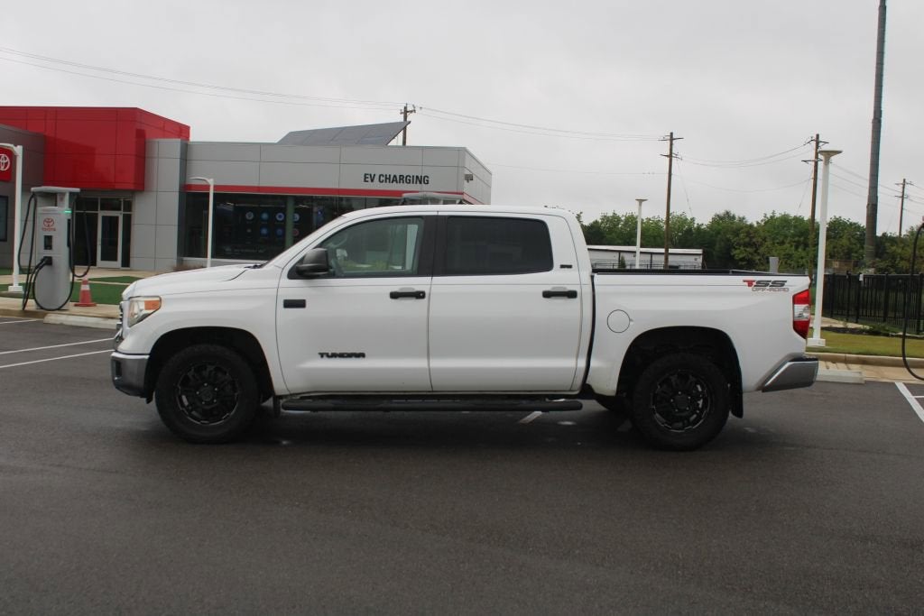 2016 Toyota Tundra 2WD Truck SR5
