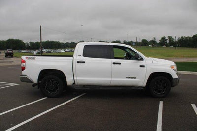 2016 Toyota Tundra 2WD Truck SR5