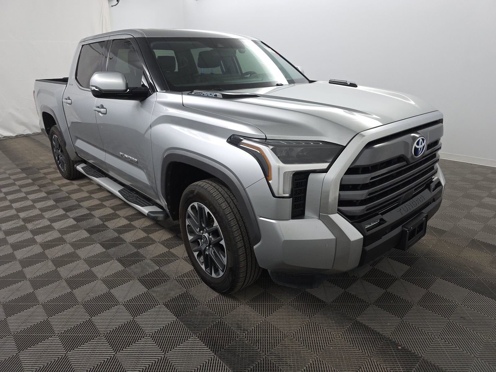 2023 Toyota Tundra 4WD Limited Hybrid