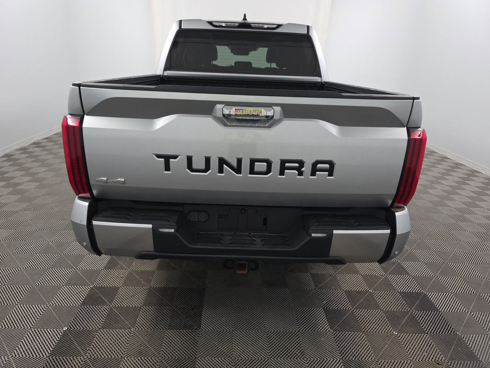2023 Toyota Tundra 4WD Limited Hybrid