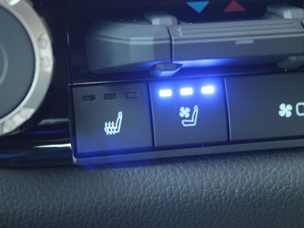2025 Toyota Tundra 4WD Limited Hybrid