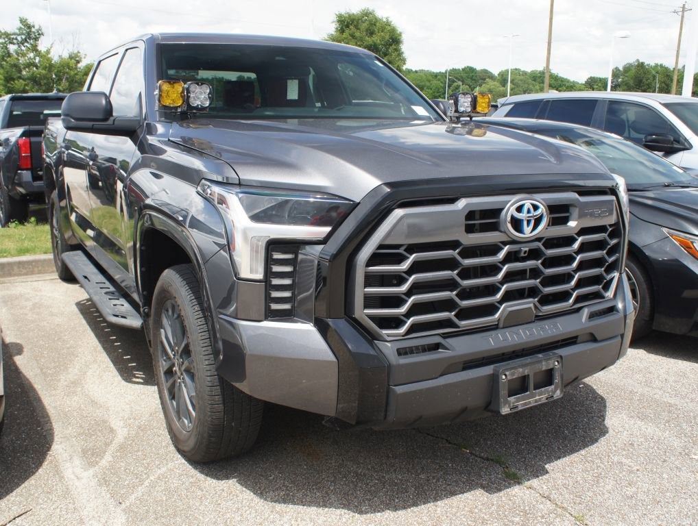 2025 Toyota Tundra 4WD SR