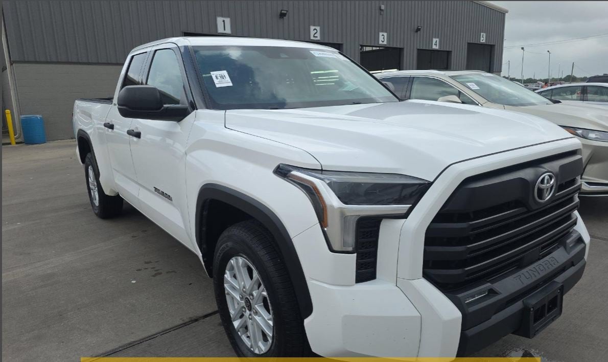 2022 Toyota Tundra 2WD SR5