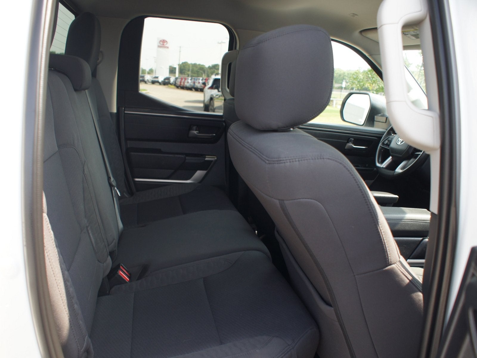 2022 Toyota Tundra 2WD SR5