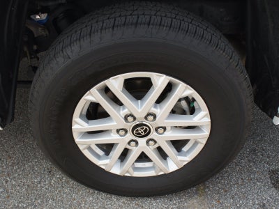 2022 Toyota Tundra 2WD SR5