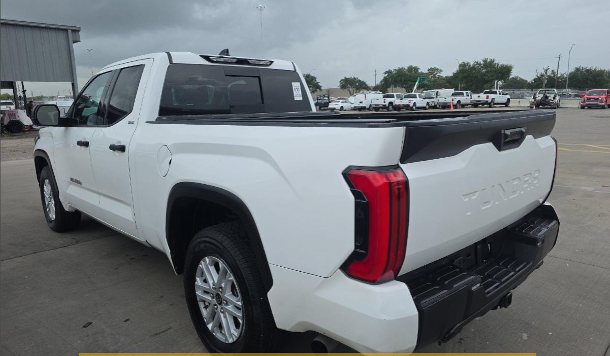 2022 Toyota Tundra 2WD SR5
