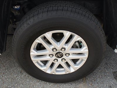 2022 Toyota Tundra 2WD SR5