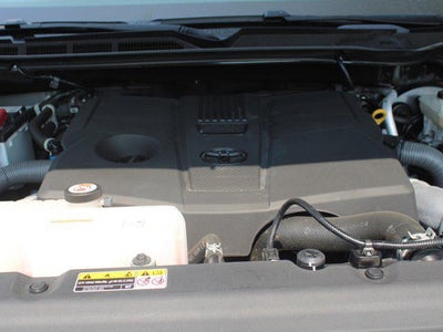 2022 Toyota Tundra 2WD SR5