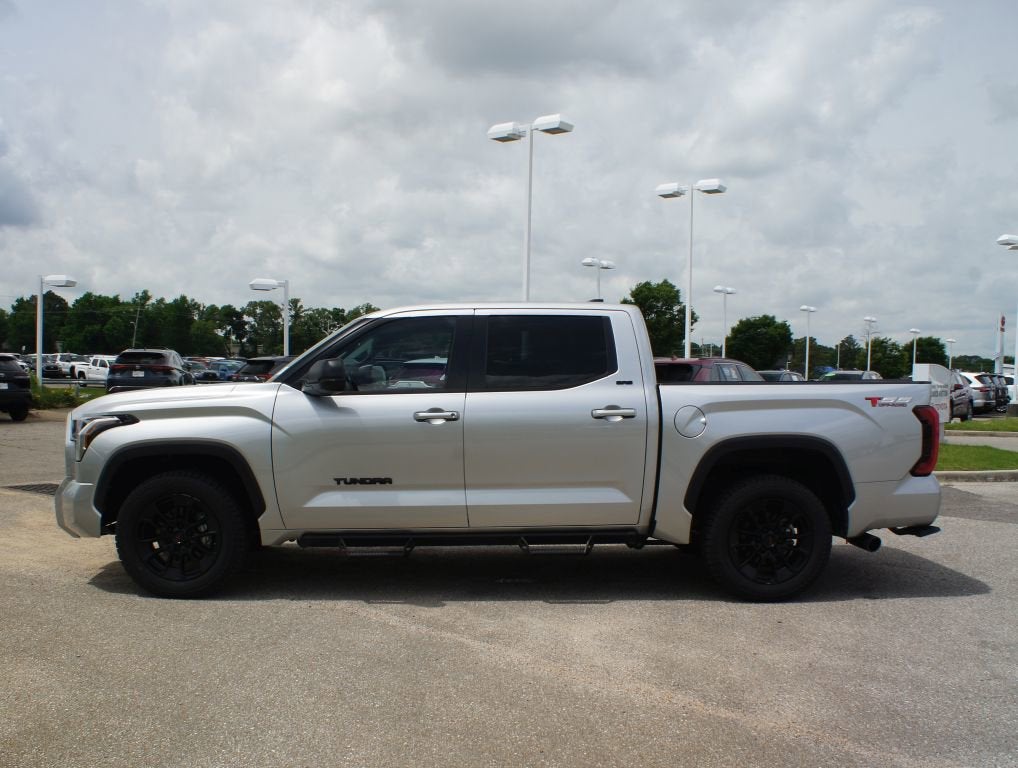 2024 Toyota Tundra 2WD SR5