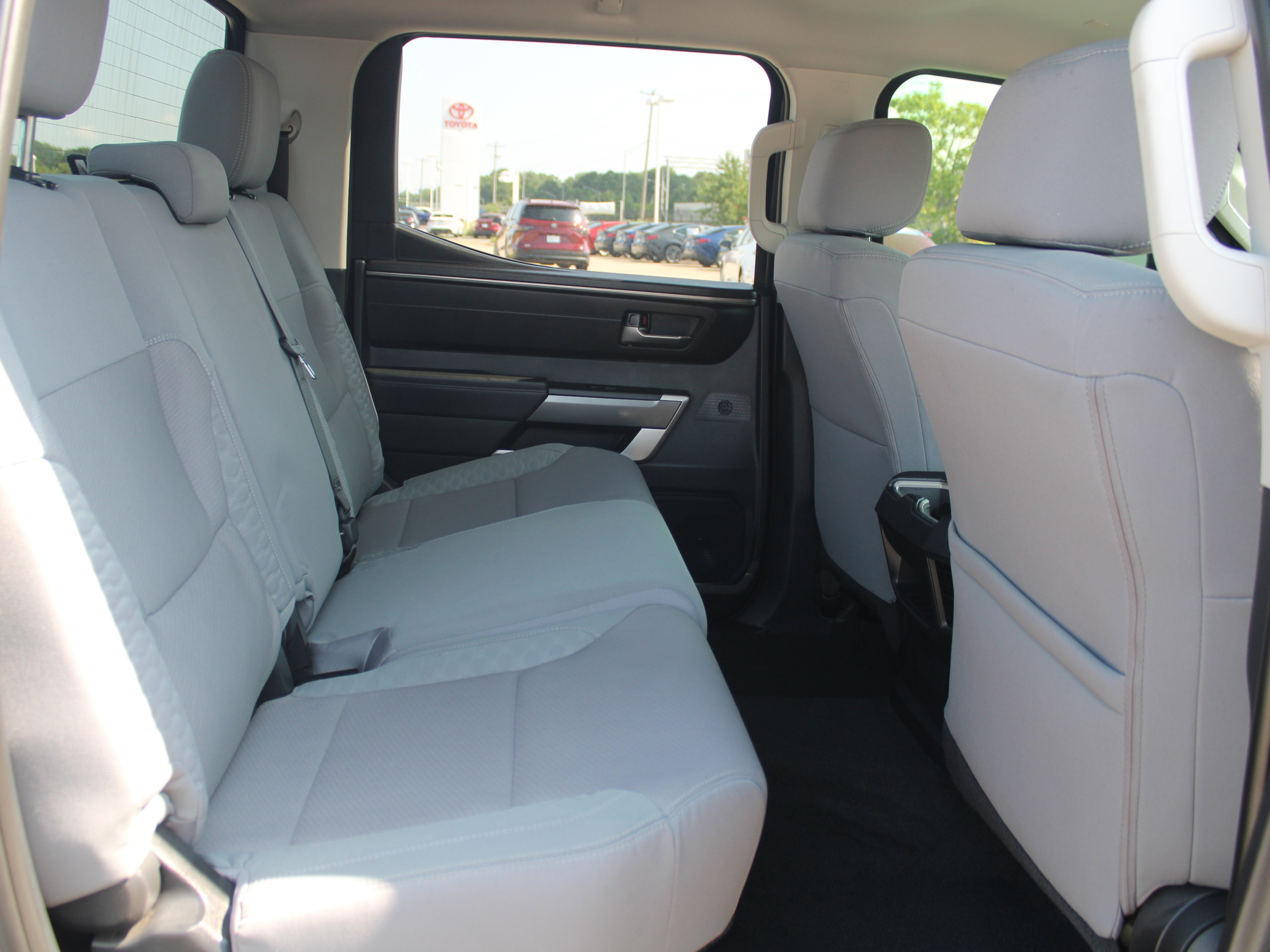 2022 Toyota Tundra 2WD SR5