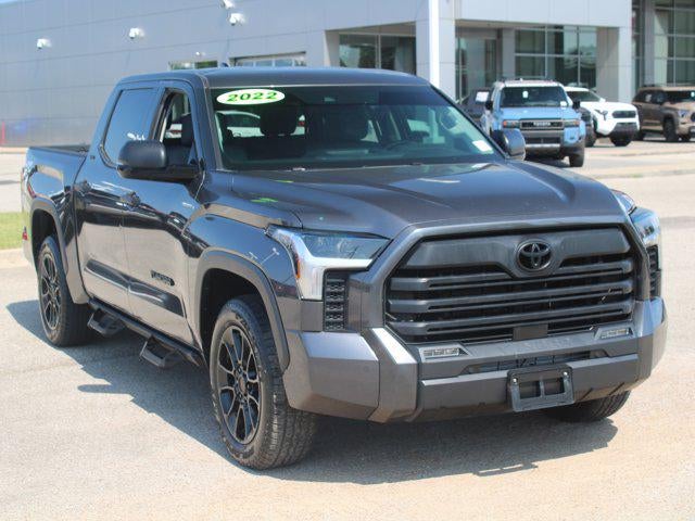 2022 Toyota Tundra 2WD SR5
