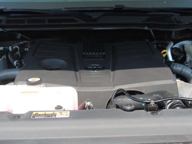 2022 Toyota Tundra 2WD SR5