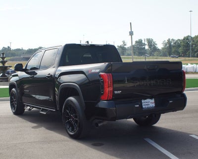 2022 Toyota Tundra 2WD SR5