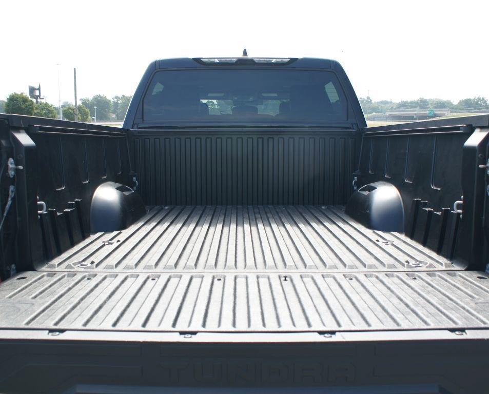 2022 Toyota Tundra 2WD SR5