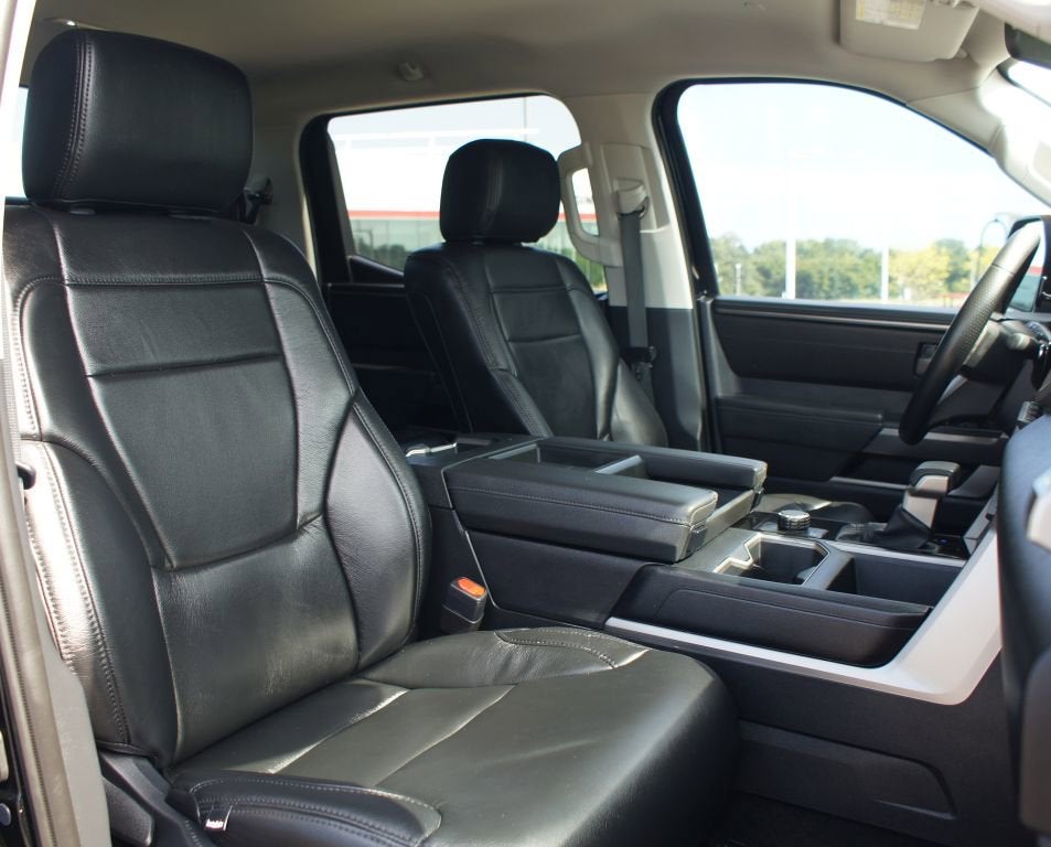 2022 Toyota Tundra 2WD SR5