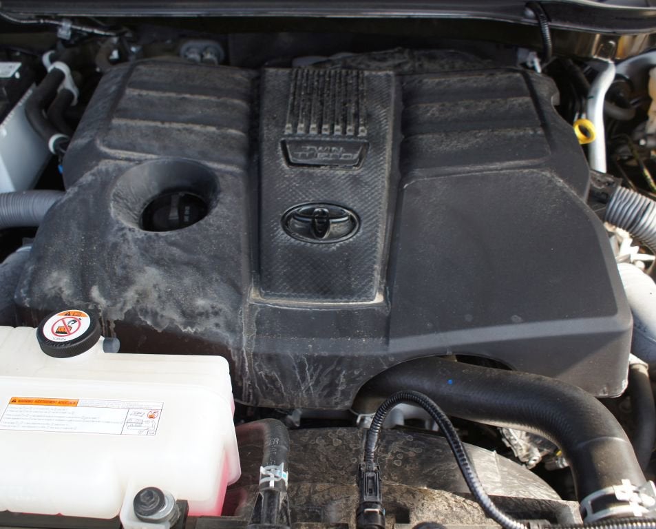 2022 Toyota Tundra 2WD SR5