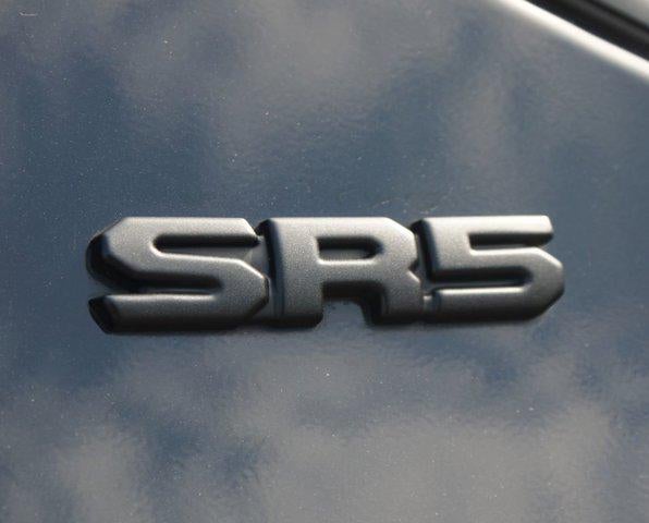 2022 Toyota Tundra 2WD SR5