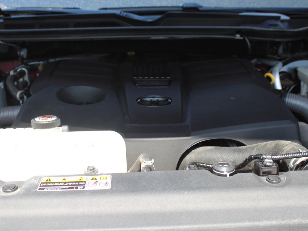 2022 Toyota Tundra 2WD SR5