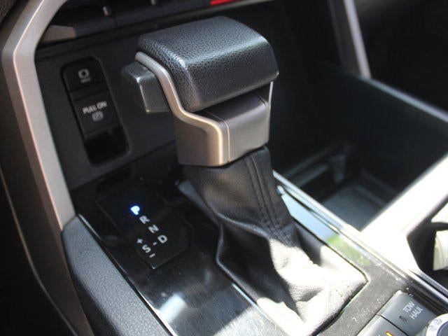 2022 Toyota Tundra 2WD SR5