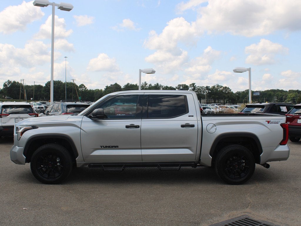 2022 Toyota Tundra 2WD SR5