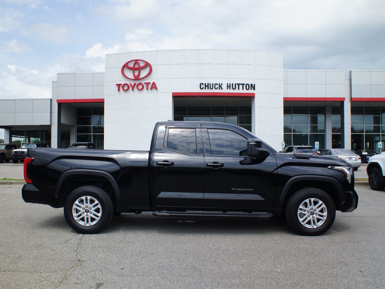 2024 Toyota Tundra 4WD SR5