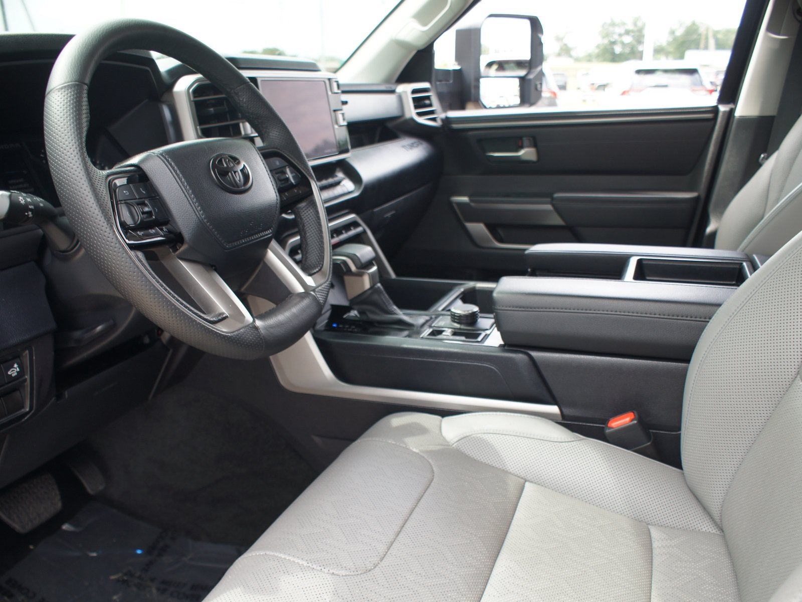 2024 Toyota Tundra 4WD SR5