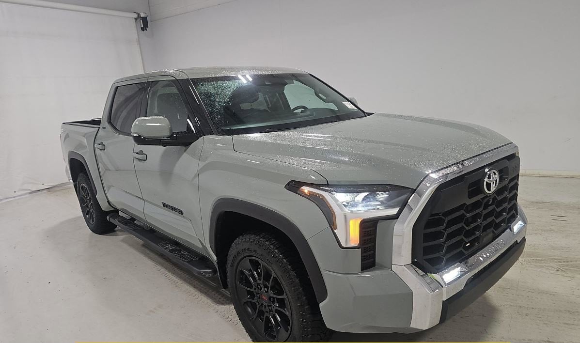 2023 Toyota Tundra 4WD SR5